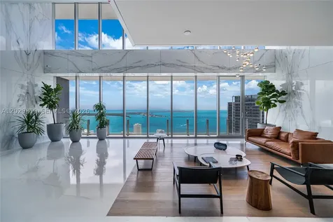 300 E Biscayne Blvd Way Miami FL 33131