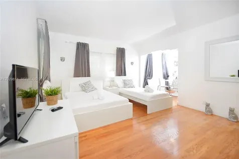 1021 Euclid Avenue Miami Beach FL 33139