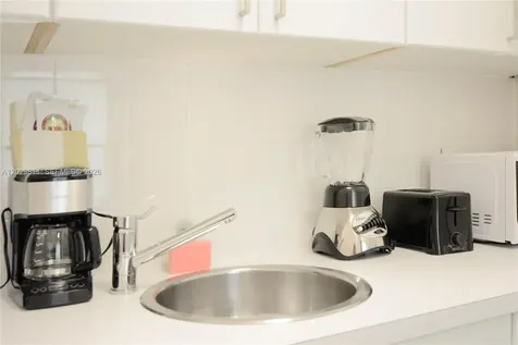 1021 Euclid Avenue Miami Beach FL 33139
