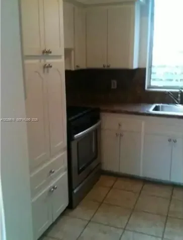 3921 N Meridian Avenue Miami Beach FL 33140