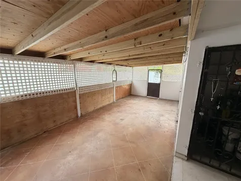 6875 SW 25th Terrace Miami FL 33155