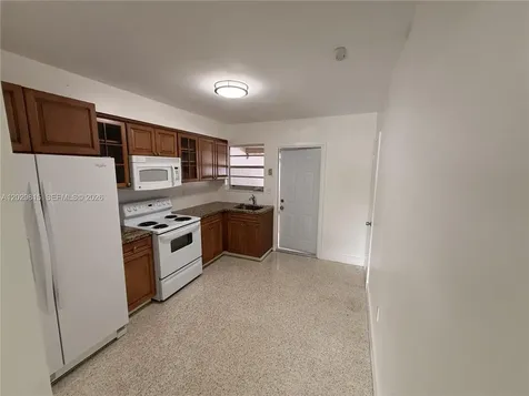 6875 SW 25th Terrace Miami FL 33155