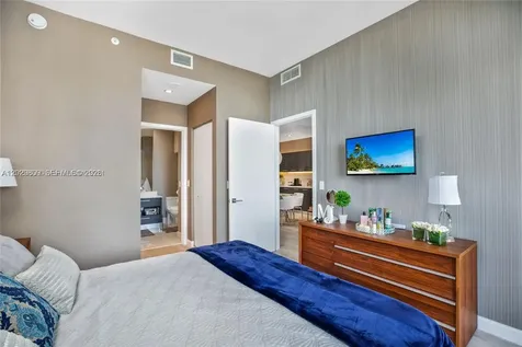 45 SW 9th Street Miami FL 33130