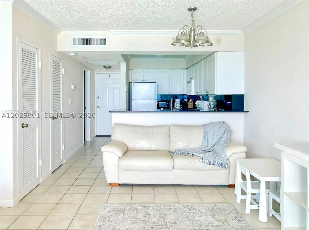 2501 S Ocean Drive Hollywood FL 33019