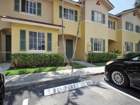 1904 SW 60th Avenue North Lauderdale FL 33068