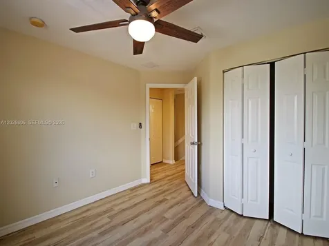 1904 SW 60th Avenue North Lauderdale FL 33068