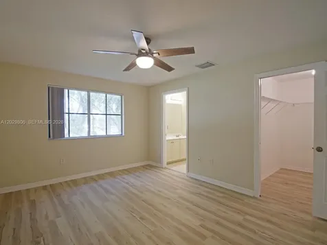 1904 SW 60th Avenue North Lauderdale FL 33068