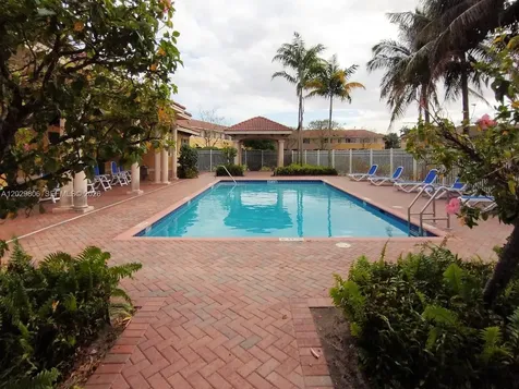 1904 SW 60th Avenue North Lauderdale FL 33068