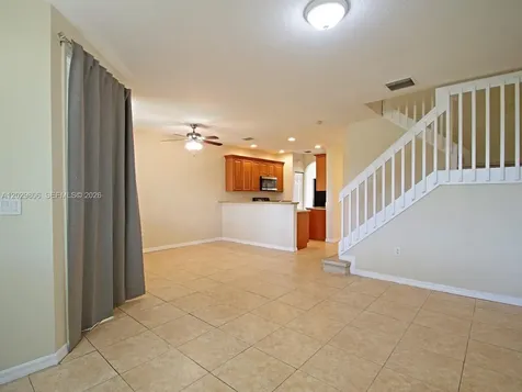 1904 SW 60th Avenue North Lauderdale FL 33068