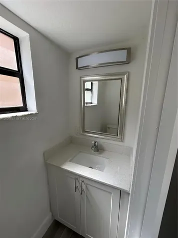 5960 W 25th Court Hialeah FL 33016