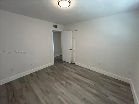 5960 W 25th Court Hialeah FL 33016
