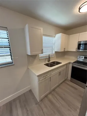 5960 W 25th Court Hialeah FL 33016