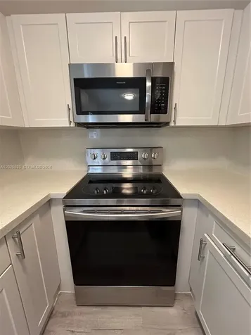 5960 W 25th Court Hialeah FL 33016