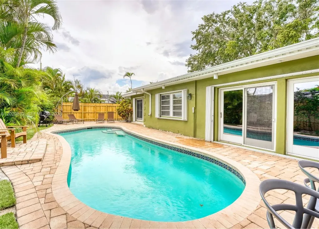 1840 NE 59th Court Fort Lauderdale FL 33308