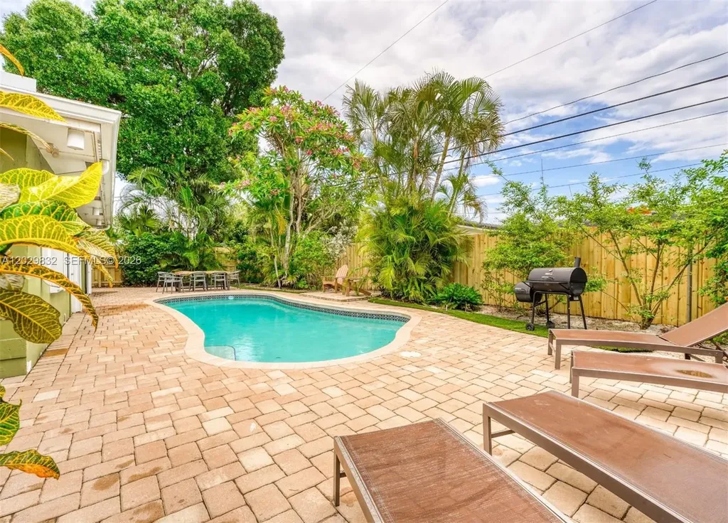 1840 NE 59th Court Fort Lauderdale FL 33308