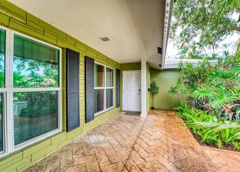 1840 NE 59th Court Fort Lauderdale FL 33308