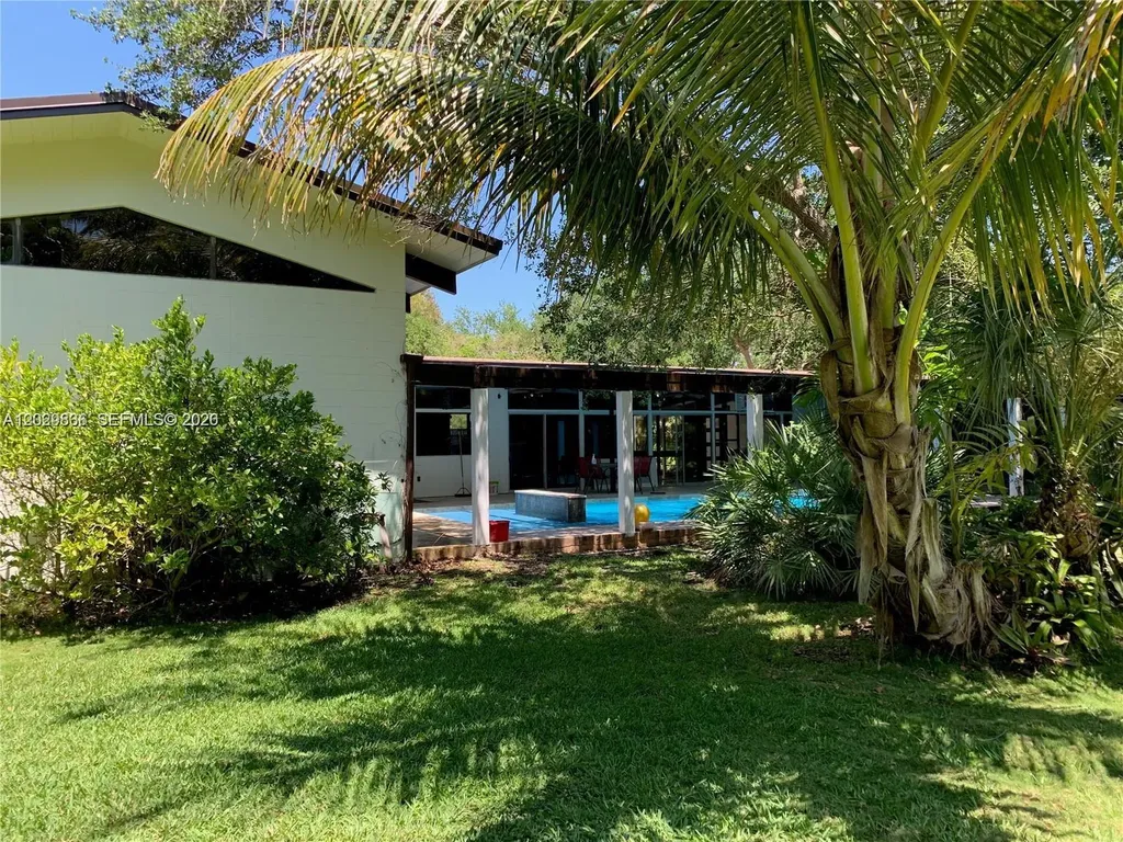 Pinecrest FL 33156
