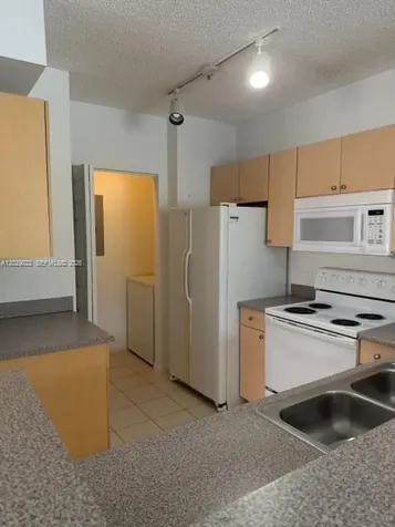 7980 N Nob Hill Road Tamarac FL 33321