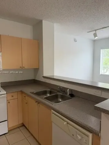 7980 N Nob Hill Road Tamarac FL 33321