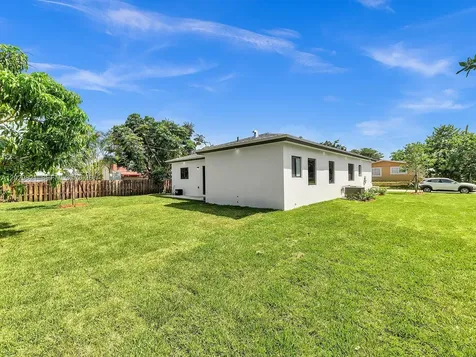 1804 SW 99th Terrace Miramar FL 33025