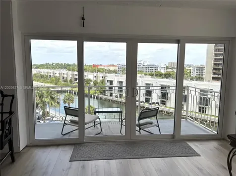 11111 Biscayne Boulevard Miami FL 33181