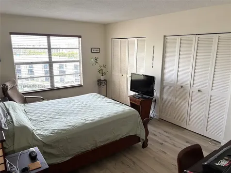 11111 Biscayne Boulevard Miami FL 33181