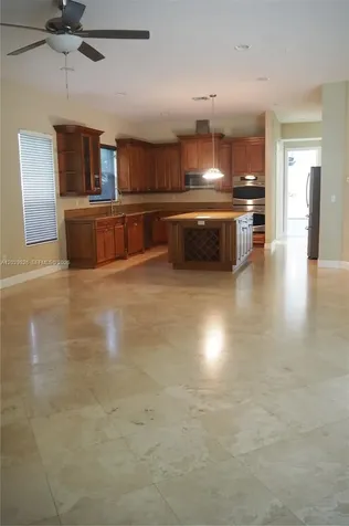 2750 E Jockey Circle E Davie FL 33330