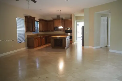 2750 E Jockey Circle E Davie FL 33330