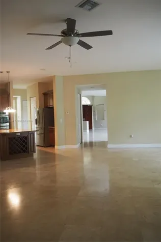 2750 E Jockey Circle E Davie FL 33330