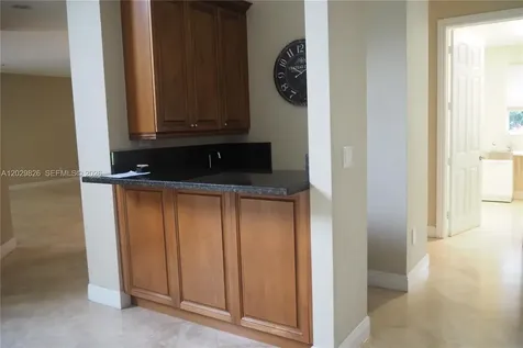 2750 E Jockey Circle E Davie FL 33330