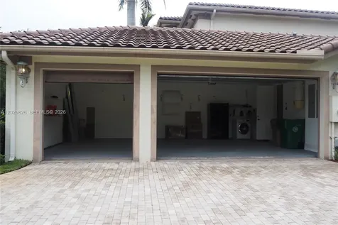 2750 E Jockey Circle E Davie FL 33330