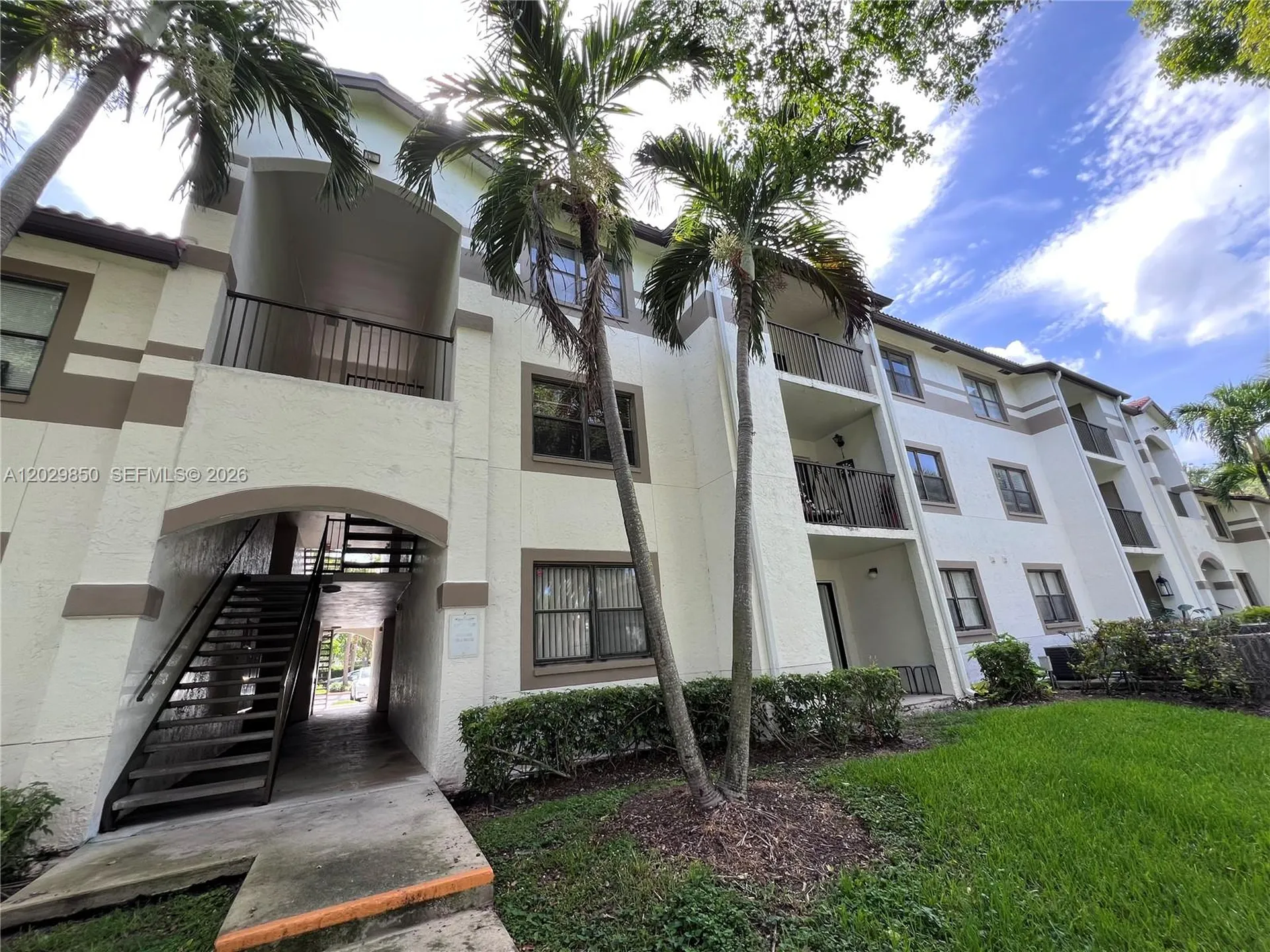 640 S Park Road Hollywood FL 33021