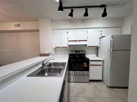 640 S Park Road Hollywood FL 33021