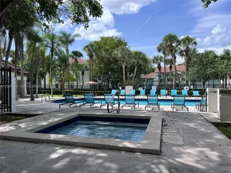 640 S Park Road Hollywood FL 33021