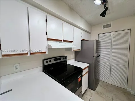 640 S Park Road Hollywood FL 33021