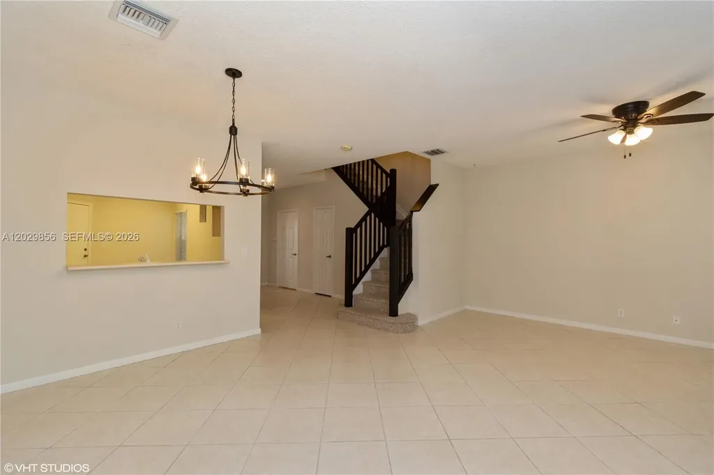 8272 Via Serena Boca Raton FL 33433