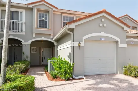 8272 Via Serena Boca Raton FL 33433