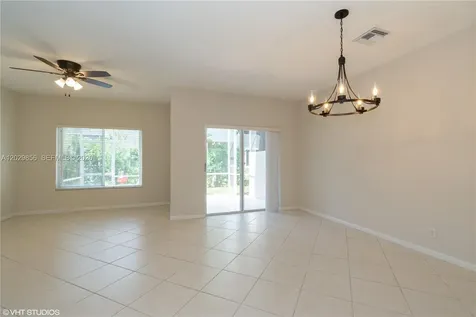 8272 Via Serena Boca Raton FL 33433