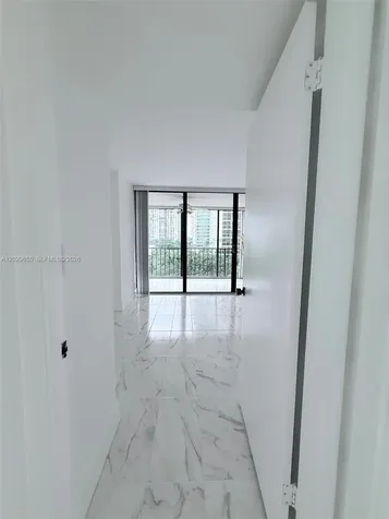 1925 Brickell Avenue Miami FL 33129