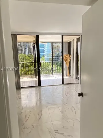1925 Brickell Avenue Miami FL 33129
