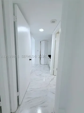 1925 Brickell Avenue Miami FL 33129