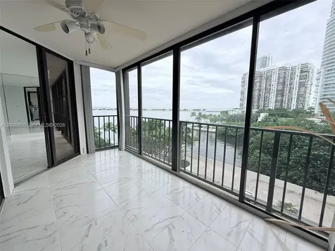 1925 Brickell Avenue Miami FL 33129