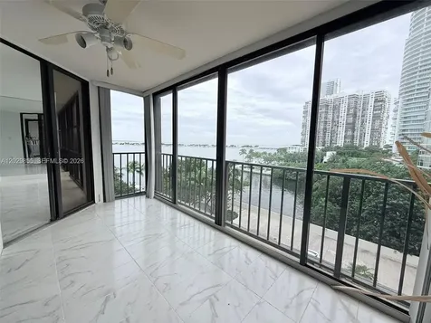 1925 Brickell Avenue Miami FL 33129