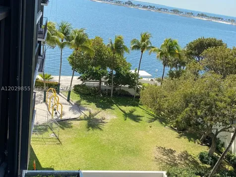 1925 Brickell Avenue Miami FL 33129