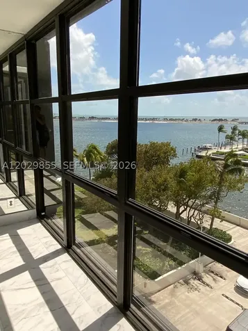 1925 Brickell Avenue Miami FL 33129