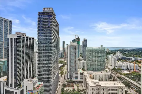 45 SW 9th Street Miami FL 33130