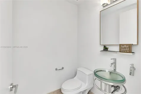 218 SE 14th Street Miami FL 33131