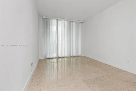 218 SE 14th Street Miami FL 33131