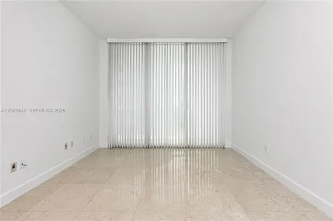 218 SE 14th Street Miami FL 33131