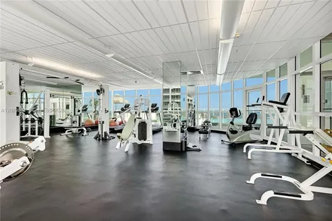 218 SE 14th Street Miami FL 33131